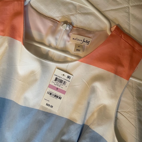 Color Block Dress - Picture 2 of 4